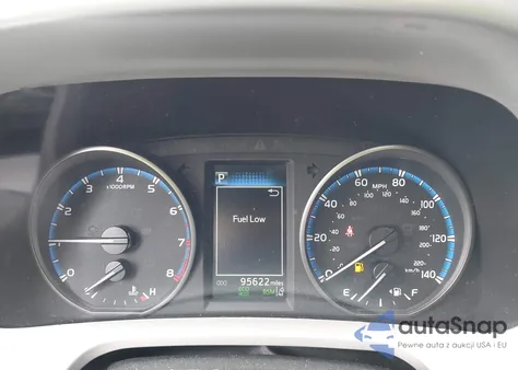 2017 Toyota Rav4 Xle z USA, uszkodzony, nr VIN 2T3RFREV6HW673140